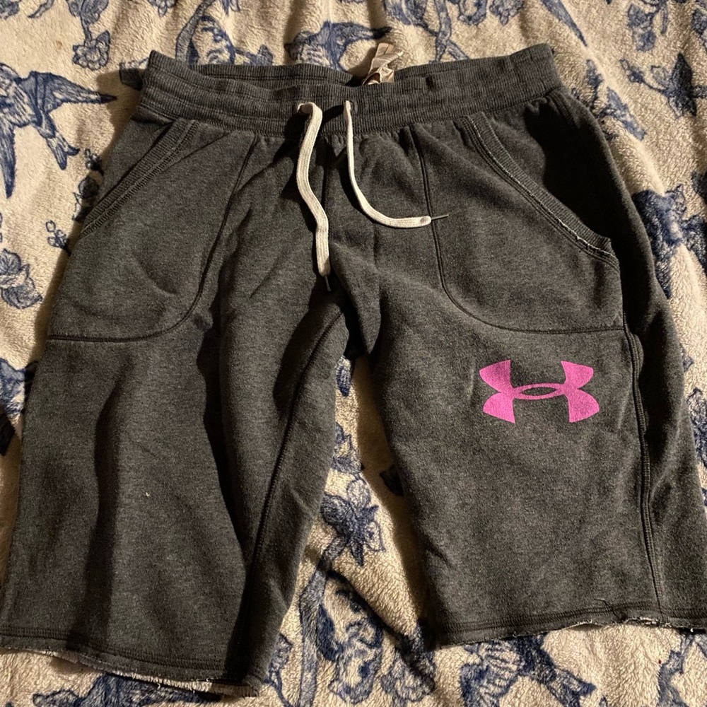 Under armor shorts size small